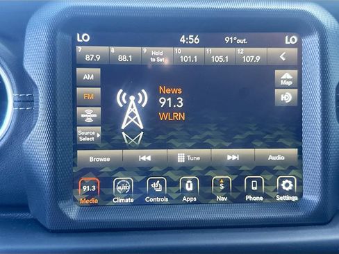 Used 2023 Jeep Wrangler Unlimited Sahara w/ Cold Weather Group AWD/4WD image 16