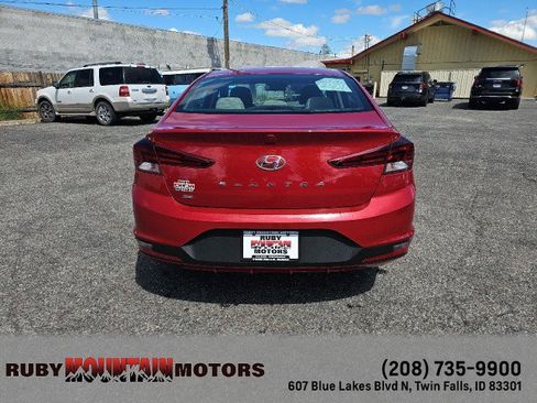 Used 2020 Hyundai Elantra SE FWD image 6