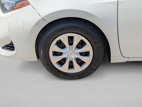 Used 2017 Toyota Corolla L FWD image 7