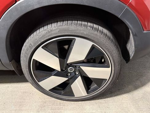 Used 2023 Volvo C40 P8 Recharge Ultimate AWD/4WD image 5