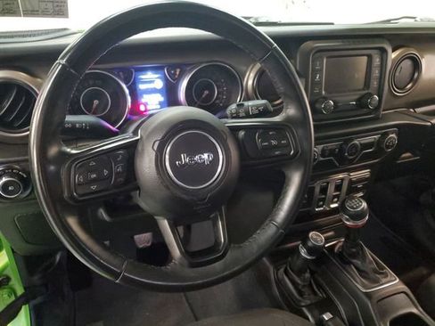 Used 2018 Jeep Wrangler Sport AWD/4WD image 16