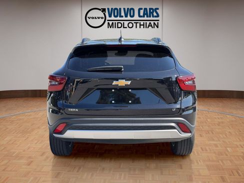Used 2025 Chevrolet Trax LT w/ LT Convenience Package FWD image 20