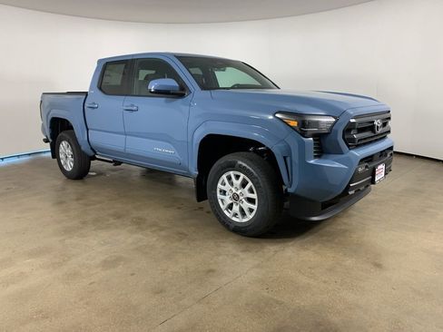 New 2026 Toyota Tacoma SR5 AWD/4WD image 5