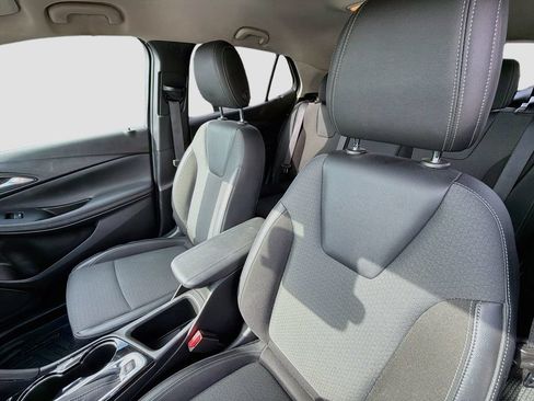 Used 2021 Buick Encore GX Select w/ Advanced Technology Package FWD image 11