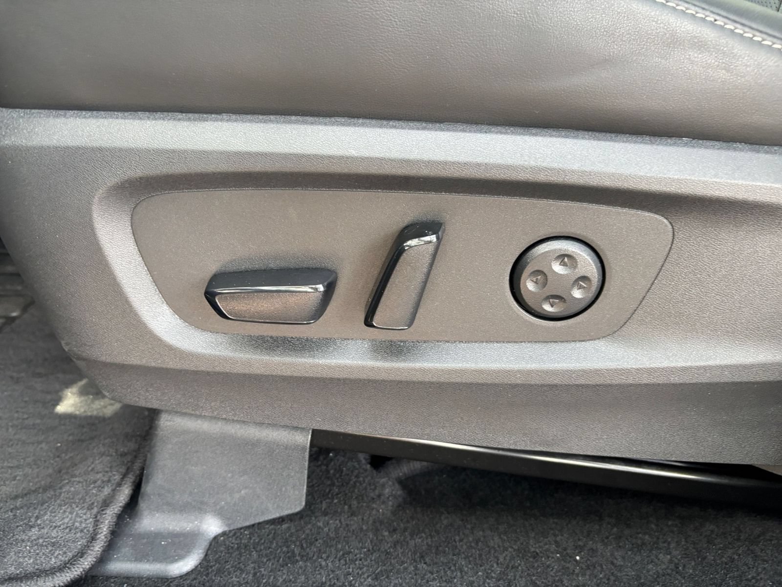 Used 2026 INFINITI QX60 Luxe FWD image 22