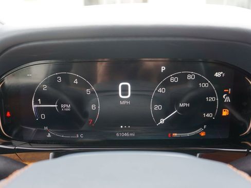 Used 2022 Jeep Grand Wagoneer Series II w/ Convenience Group III AWD/4WD image 5