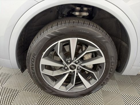 Used 2023 Audi Q5 2.0T Premium Plus AWD/4WD image 13