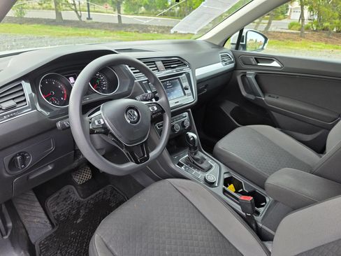 Used 2020 Volkswagen Tiguan S AWD/4WD image 11