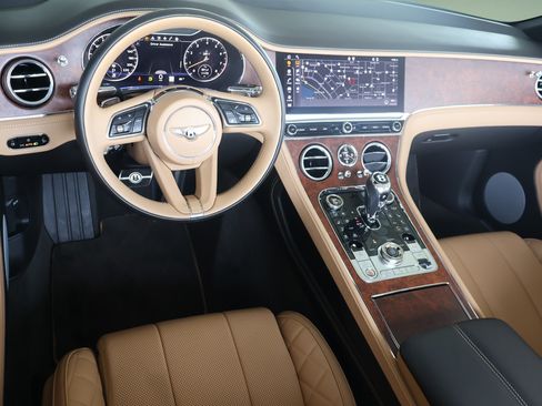Used 2022 Bentley Continental GT AWD/4WD image 3