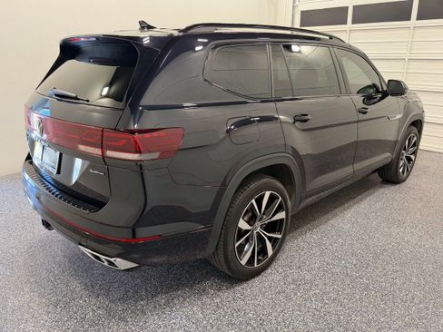 Used 2024 Volkswagen Atlas SEL Premium R-Line AWD/4WD image 6