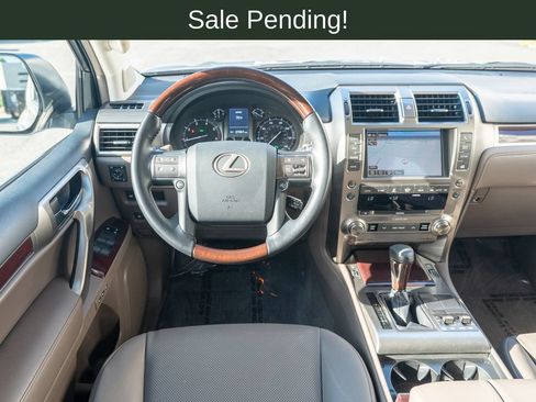 Used 2019 Lexus GX 460 AWD/4WD image 13