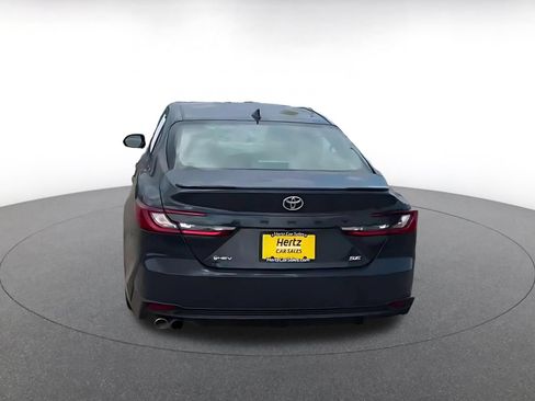 Used 2026 Toyota Camry SE FWD image 10