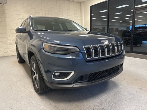 Used 2020 Jeep Cherokee Limited image 31