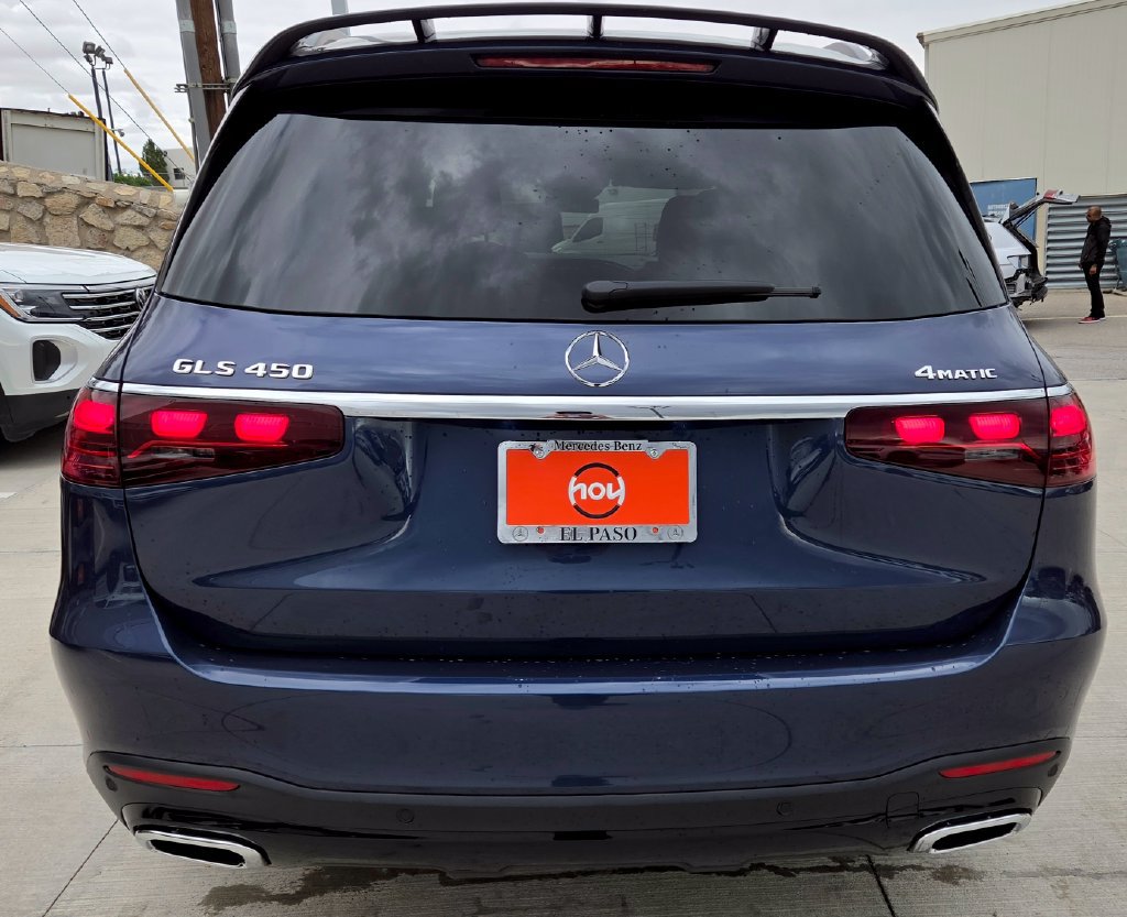 Used 2026 Mercedes-Benz GLS 450 4MATIC image 8