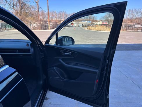 Used 2017 Audi Q7 2.0T Premium Plus image 31