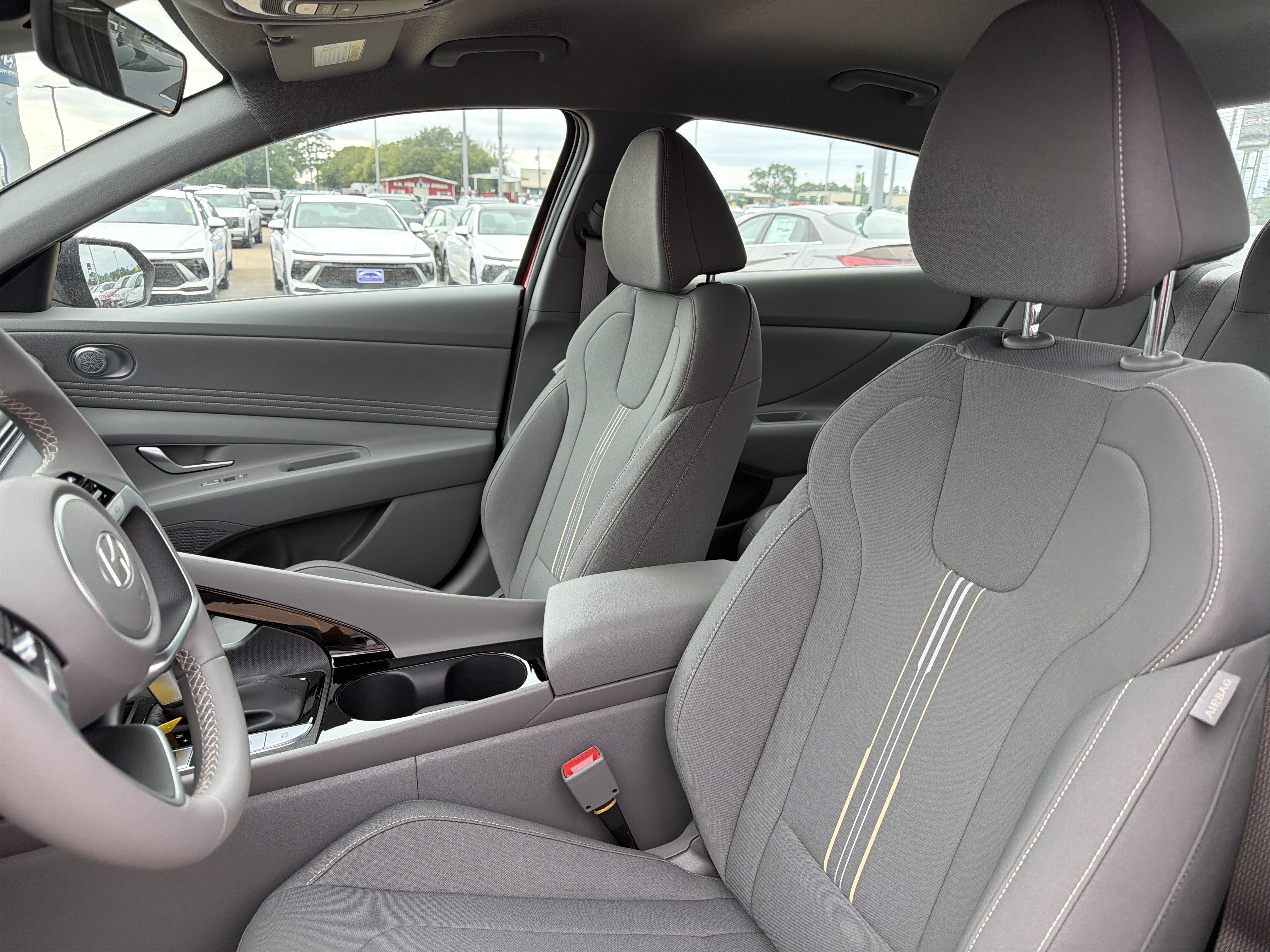 New 2026 Hyundai Elantra SEL FWD image 5