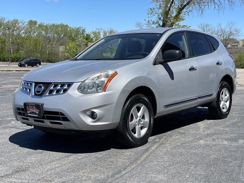 Used 2012 Nissan Rogue S w/ Special Edition Pkg FWD image 3