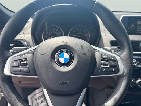 Used 2017 BMW X1 xDrive28i AWD/4WD image 16