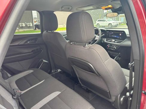 Used 2024 Chevrolet TrailBlazer LT image 25