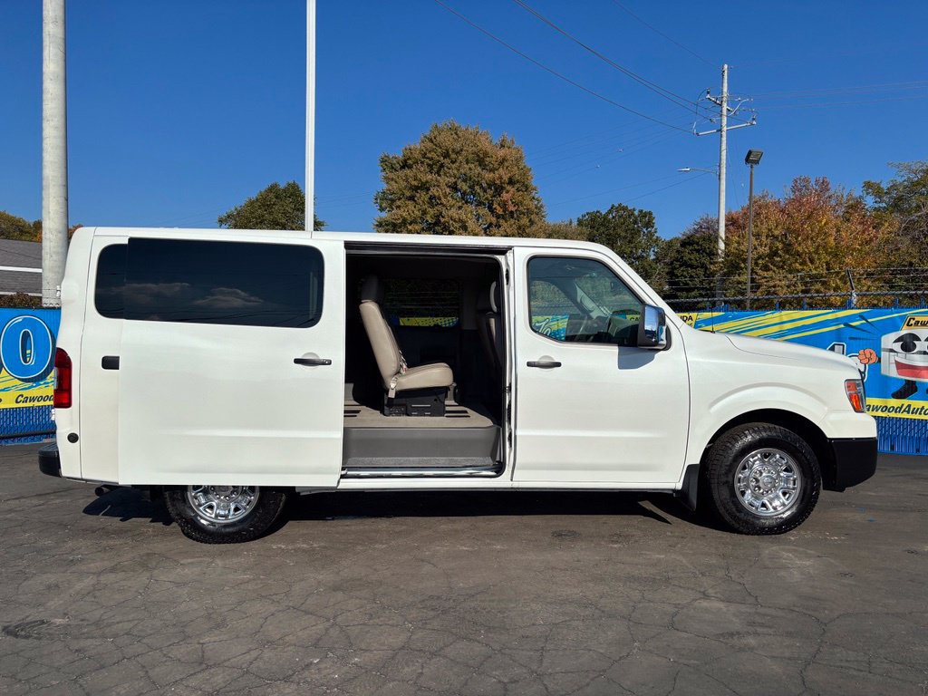 Used 2021 Nissan NV 3500 SL RWD image 3