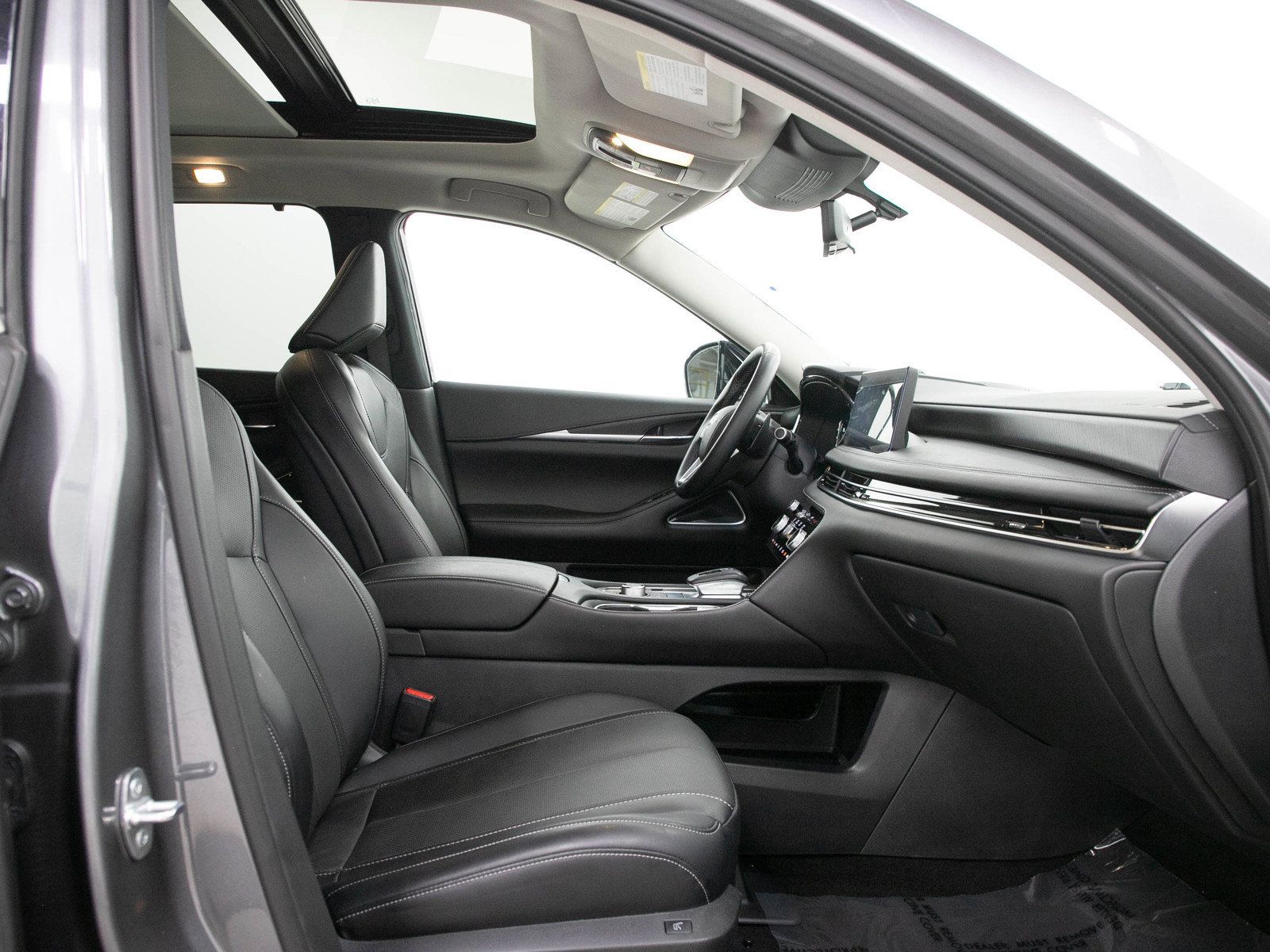 Used 2023 INFINITI QX60 Sensory AWD/4WD image 13