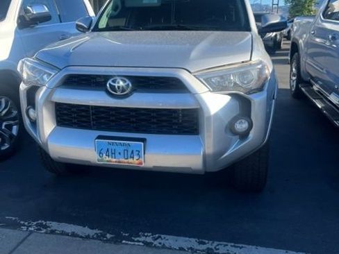 Used 2018 Toyota 4Runner SR5 AWD/4WD image 1
