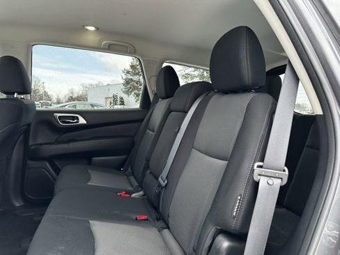 Certified 2019 Nissan Pathfinder SV image 11