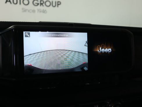 Used 2024 Jeep Gladiator Mojave w/ Safety Group image 6