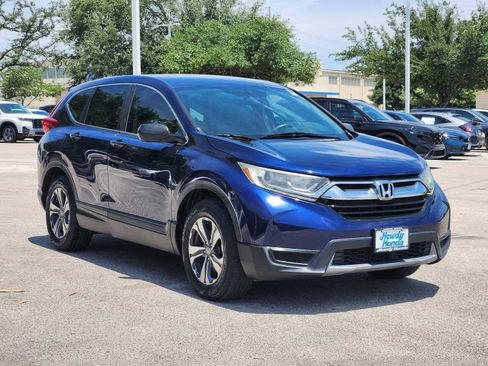 Used 2019 Honda CR-V LX image 3