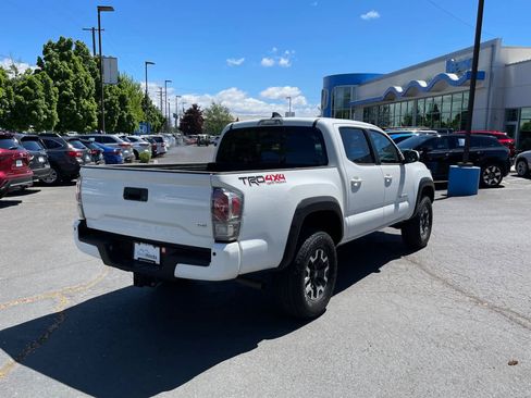 Used 2023 Toyota Tacoma TRD Off-Road w/ Technology Package AWD/4WD image 5