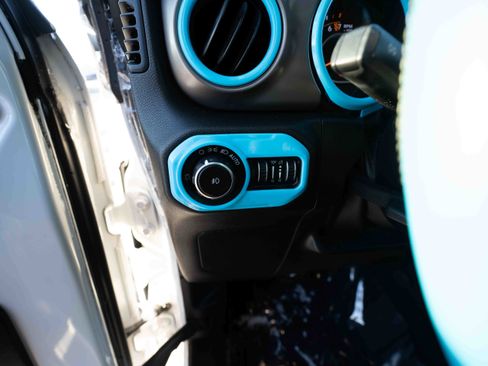 Used 2020 Jeep Wrangler Unlimited Sport S image 11