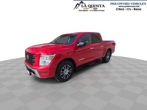 Used 2021 Nissan Titan SV w/ SV Convenience Package RWD image 4