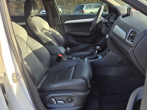 Used 2018 Audi Q3 2.0T Premium w/ Convenience Package image 19