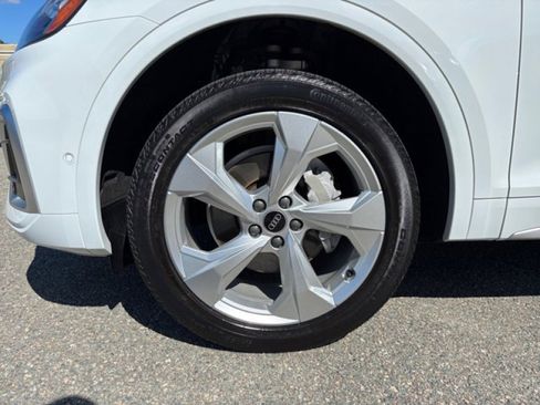 Used 2023 Audi Q5 2.0T Prestige image 9