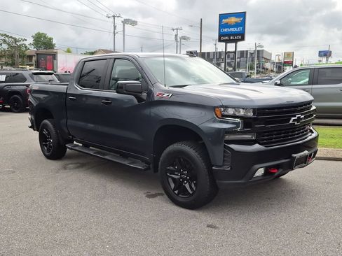 Used 2021 Chevrolet Silverado 1500 LT Trail Boss w/ Bed Protection Package AWD/4WD image 2