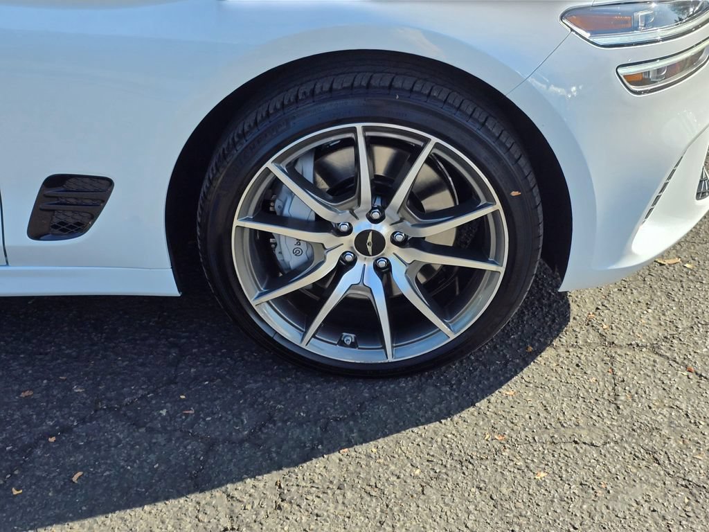 Used 2026 Genesis G70 2.5T AWD/4WD image 9