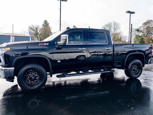 Used 2020 Chevrolet Silverado 2500 LTZ w/ LTZ Premium Package AWD/4WD image 14