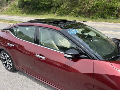 Used 2017 Nissan Maxima Platinum FWD image 30