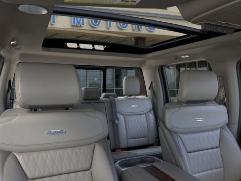 New 2025 Ford F250 Platinum w/ Platinum Plus Package image 22