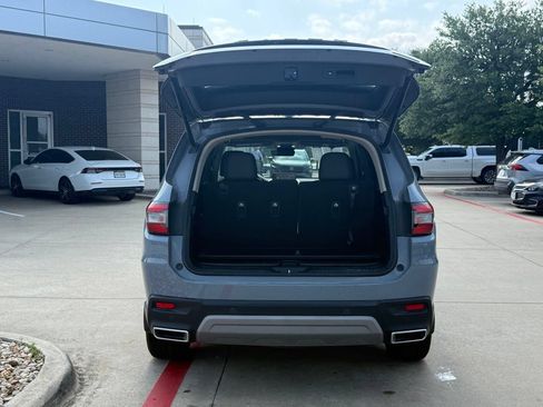 Used 2023 Honda Pilot Touring image 5