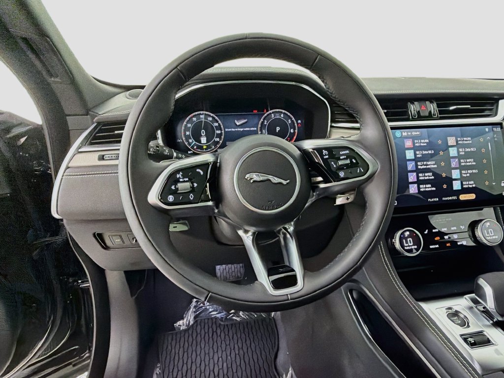 New 2026 Jaguar F-PACE R-Dynamic S AWD/4WD image 11