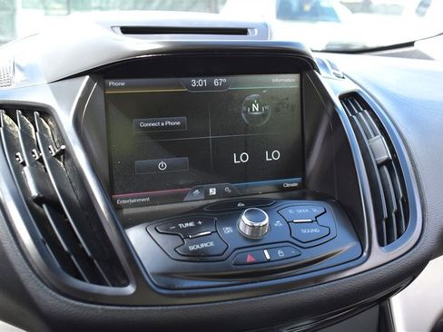 Used 2013 Ford C-MAX SEL FWD image 22