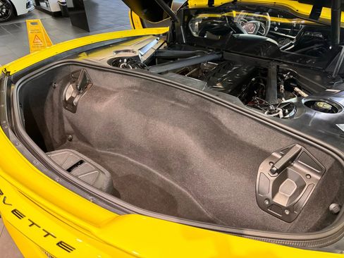 Used 2023 Chevrolet Corvette Stingray Coupe w/ Z51 Performance Package image 31