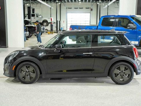 Used 2022 MINI Cooper S image 8