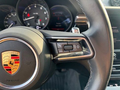 Used 2022 Porsche Macan image 27