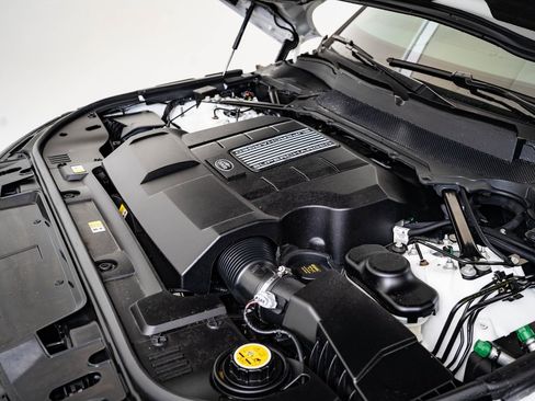 Used 2018 Land Rover Range Rover Sport Supercharged image 36