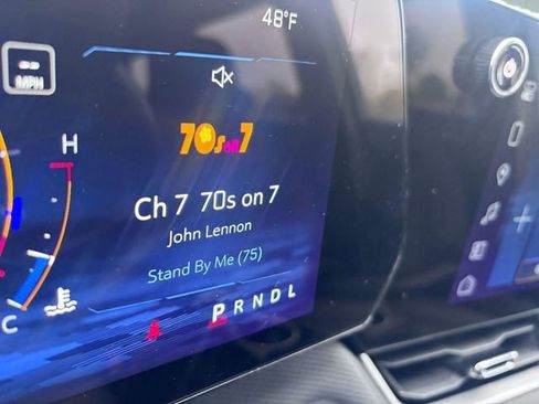 Used 2025 Chevrolet Equinox LT FWD image 22