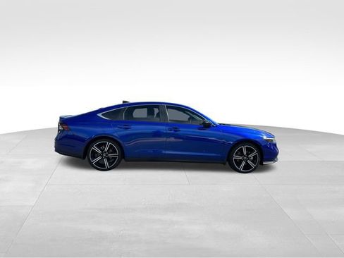 Used 2023 Honda Accord Sport image 6