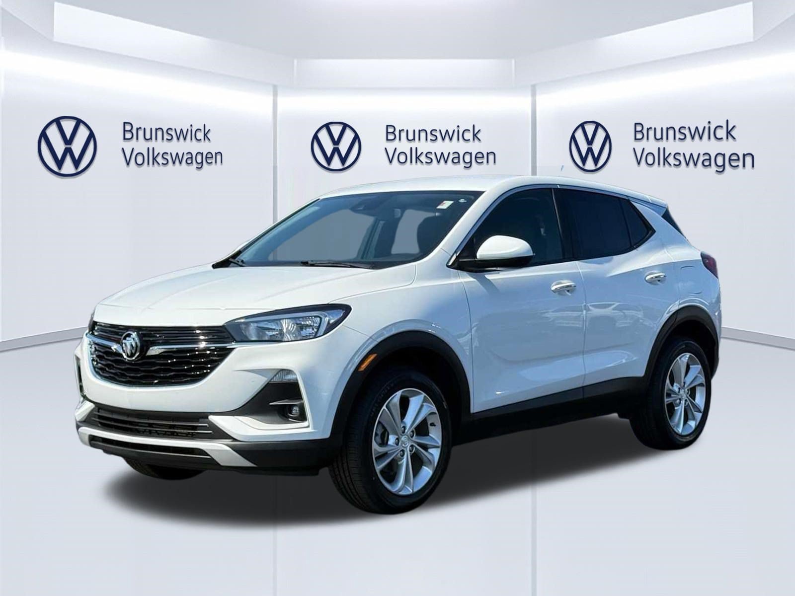Used 2023 Buick Encore GX Preferred w/ Cold Weather Comfort Package AWD/4WD image 1