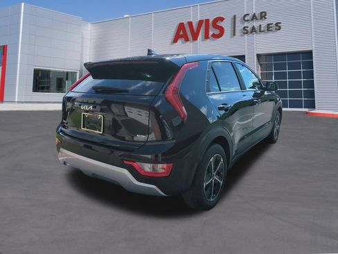Used 2025 Kia Niro LX FWD image 6